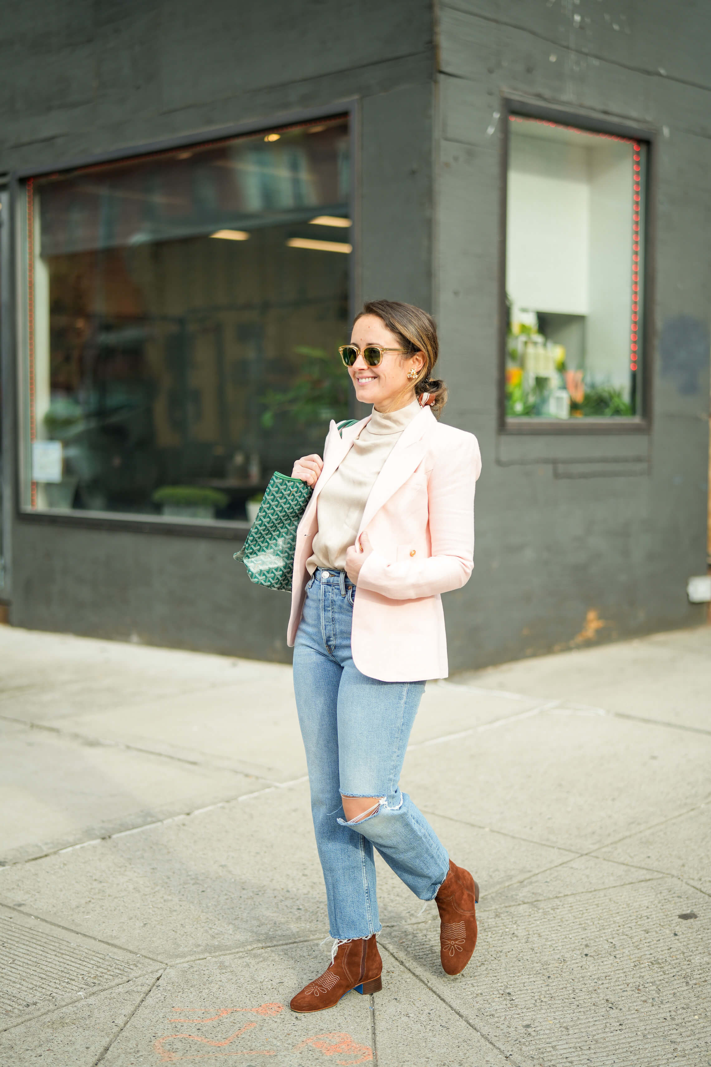 Oversized Button Down Outfit for Spring - Modnitsa Styling